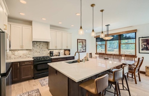 The Highlands Casa | Highland Greens Spruce 3 Bedroom Townhouse by RedAwning