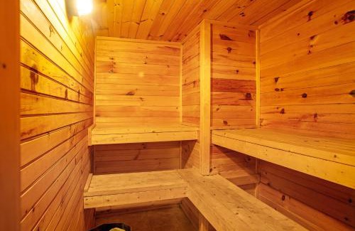 East Stroudsburg Casa | Highland Hideaway