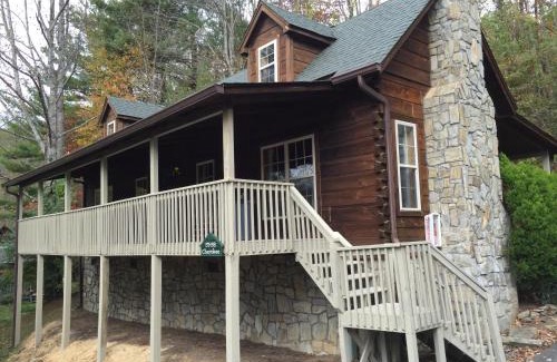 Boone Hotel | Highland Hills Motel & Cabins