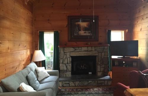 Boone Hotel | Highland Hills Motel & Cabins