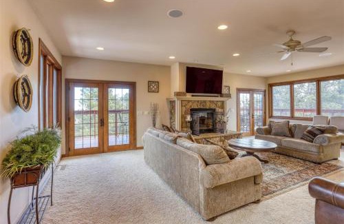 Colonial Pine Hills Casa | Highland Hilltop Retreat