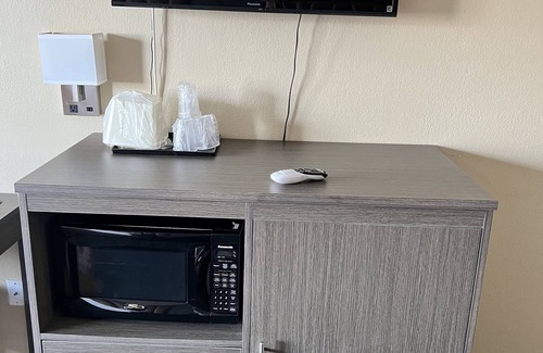 Enterprise Hotel | Highland Inn