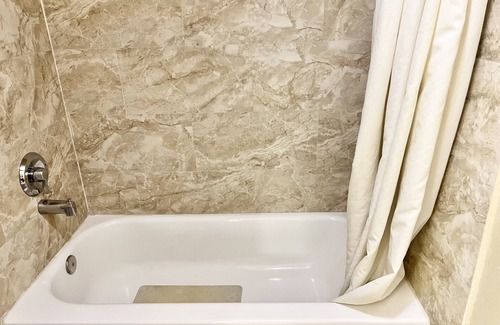 Enterprise Hotel | Highland Inn