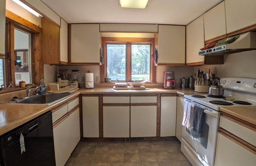 East Andover Casa | Highland Lake Retreat