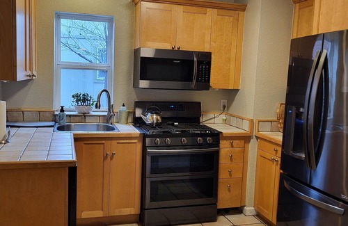 West Highland Casa | Highland Square Cutie-Charming house-walking distance to restaurants/shops