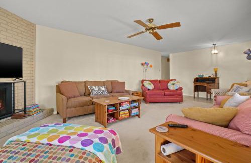 Deep Hole Casa | Highlander - Quiet vacation comfort!