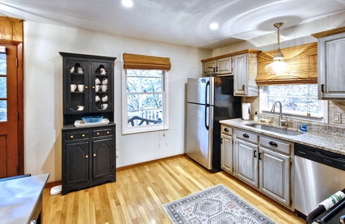 Lake Sequoyah Casa | Highlands Hideout, Lake Views, Fiber Wi-Fi