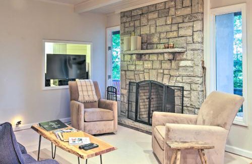 Highlands Casa | Highlands Home with Fireplace, Views, and Trails!