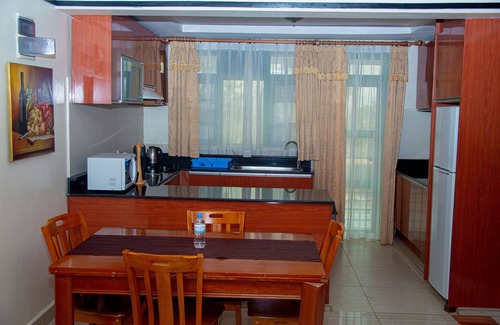 Remera Apartamento | Highlands Suites Hotel