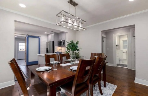 Arlington Heights Casa | Cowtown Casa - Perfect for Dickies/TCU/Stockyards!