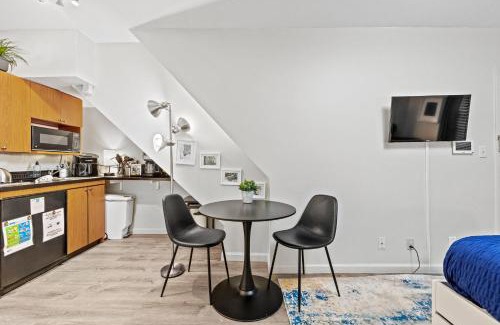 Midtown West Apartamento | Highly Recommended Studio Near Times Square