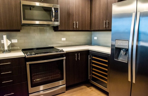 Uptown Apartamento | Highrise w/amazing views of Dallas!!