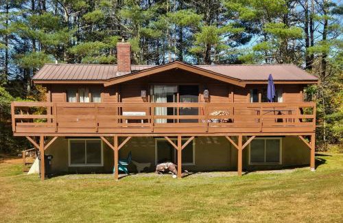 Franconia Casa | Hike and Ski Cabin with Fireplace in Franconia!