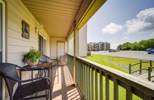 Banner Elk Apartamento | Hike, Bike and Fish Condo with Deck in Beech Mountain