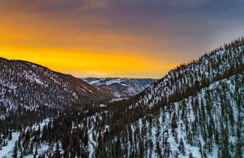 Almont Casa | Hike, Bike, Raft Colorado Home Near Crested Butte