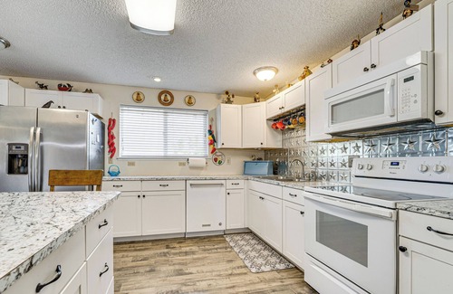 Selah Casa | Hike & Explore: Retreat w/Scenic Views in Selah!