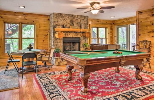 Burnsville Casa | Hike, Fish and Golf Burnsville Retreat with Deck!