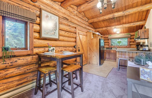 Diamond Ridge Cabina | Hike, Fish & Explore Homer Spit: Forested Cabin!