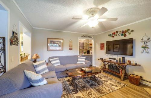 Banner Elk Apartamento | Hike, Golf and Ski Beech Mtn Condo with Resort Perks!