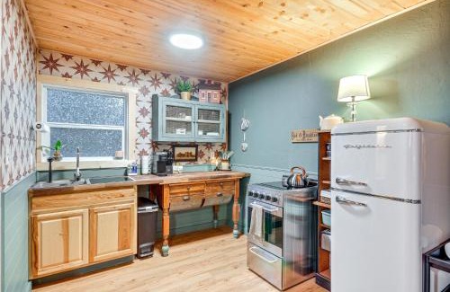 Rhododendron Casa | Hike, Ski and Explore Rhododendron Forest Retreat!