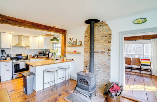 Oak Hill Casa | Hike, Ski & More: Restored 1845 Catskills Home