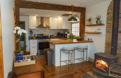 Oak Hill Casa | Hike, Ski & More: Restored 1845 Catskills Home