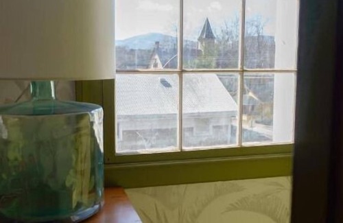 Oak Hill Casa | Hike, Ski & More: Restored 1845 Catskills Home