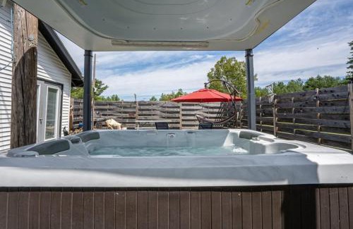 Twin Mountain Casa | Hike the Presidential's & Relax in the Hot tub #6
