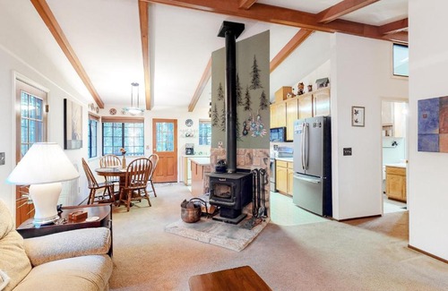 Arnold Casa | Hikers Haven