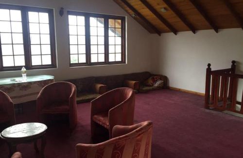 Nuwara Eliya Hotel | Hikers Inn