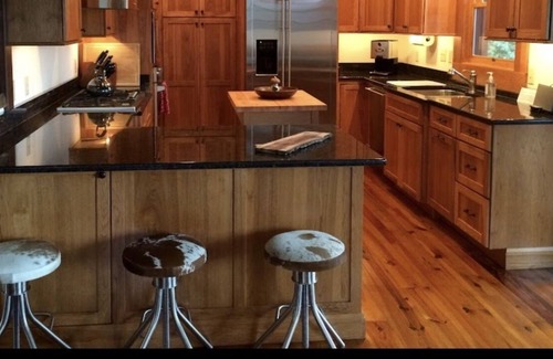 Clyde Cabina | Hiking enthusiasts looking for upscale accommodations and amazing views!