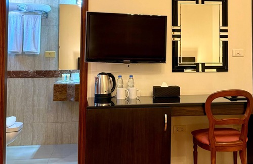 Raouche Hotel | Hildon Hotel Beirut