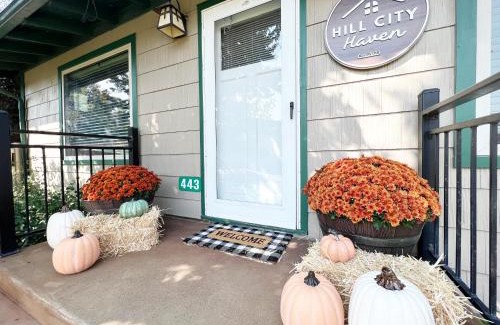 Hill City Casa | Hill City Haven Downtown Main Street