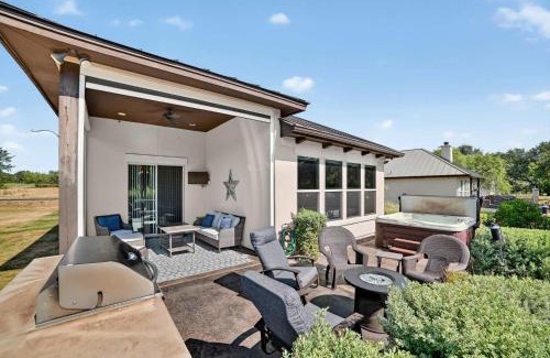 Horseshoe Bay West Casa | Hill Country Retreat & Casita