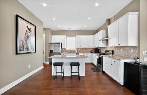 Horseshoe Bay West Casa | Hill Country Retreat & Casita