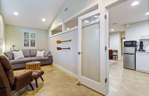 Austin Apartamento | Hill Country studio: 1 mi to lake, 20 min to DT Austin
