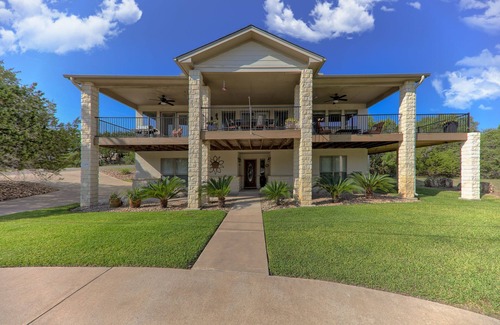 Highland Lake Estates Casa | Vistas al lago y a la colina Bienvenidos los tejanos de invierno: ¡llame para obtener descuentos!