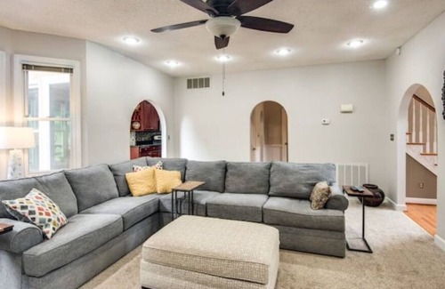 Hickory Casa | Hill House