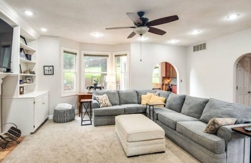 Hickory Casa | Hill House