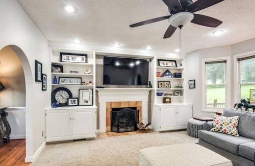 Hickory Casa | Hill House