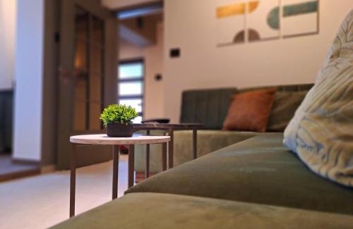 Nis Apartamento | HILL Lux Apartman 1, FREE Secure private yard PARKING 2 place, DESIGNER home & WI-FI rooms & SMART TVx3 & 2 Bedroom & Rooms & Apartments Nis