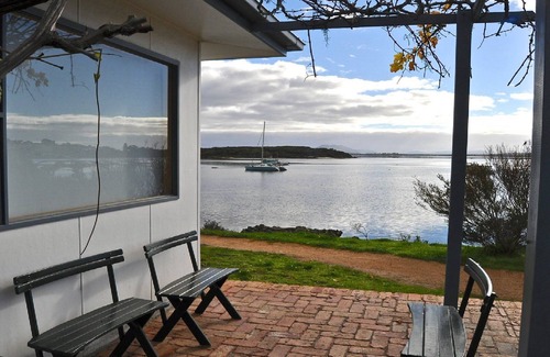 Lake Wangary Casa | Hill's Shack es una cabaña de piedra original de Coffin Bay, de 3 habitaciones, ubicada en Oyster Walk, solo yo
