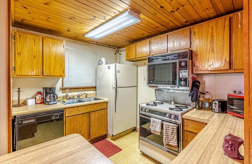 Waynesboro Cabaña | Hill Top Retreat Cottage With Amazing Views