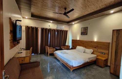 Tapovan Hotel | Hill Top Swiss Cottage