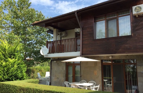 Sunny Beach Villa | Hill Top Villa cerca de Sunny Beach con 4 dormitorios, piscina privada y WIFI