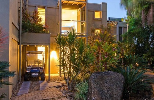 Hamilton Island Villa | Villa Hill Top Villas-4bdrm