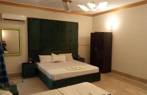 Karachi Casa | Hill View Guest House Karachi