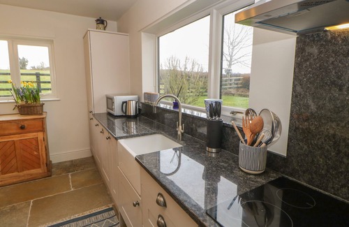 Walworth Casa | HILL VIEW, pet friendly, with open fire in Darlington