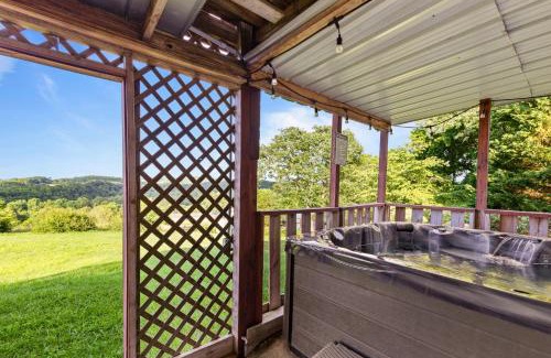 Sevierville Casa | Hillbilly Highrise