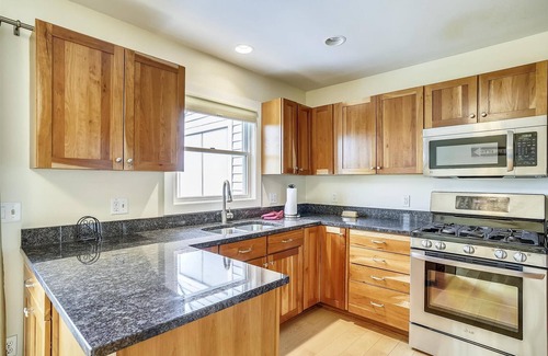 Stowe Condominio | Condominio de unidad final privada en Hillcrest!